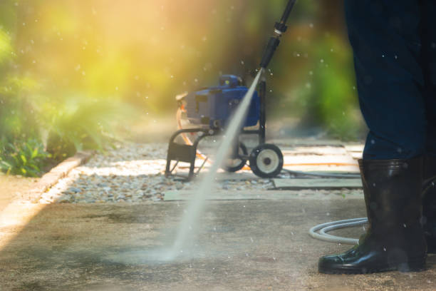 Best Parking Lot and Garage Cleaning  in Wellman, IA